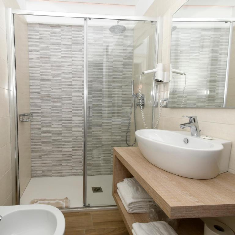 Albergo Garni Francesco - Superior Doppel- oder Zweibettzimmer - 1