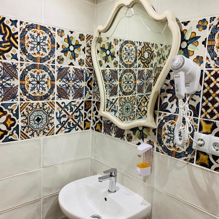 Pensión Aduar - Habitación Doble con baño privado - 2 camas - 7