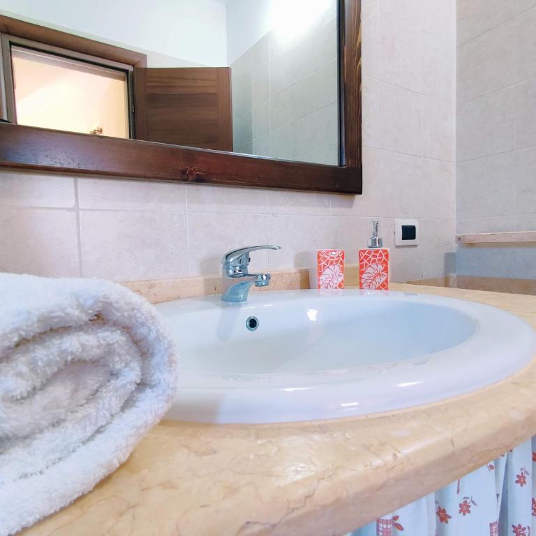AlliPatuli Apartments - Appartamento con 2 Camere da Letto e Vista Piscina - 7
