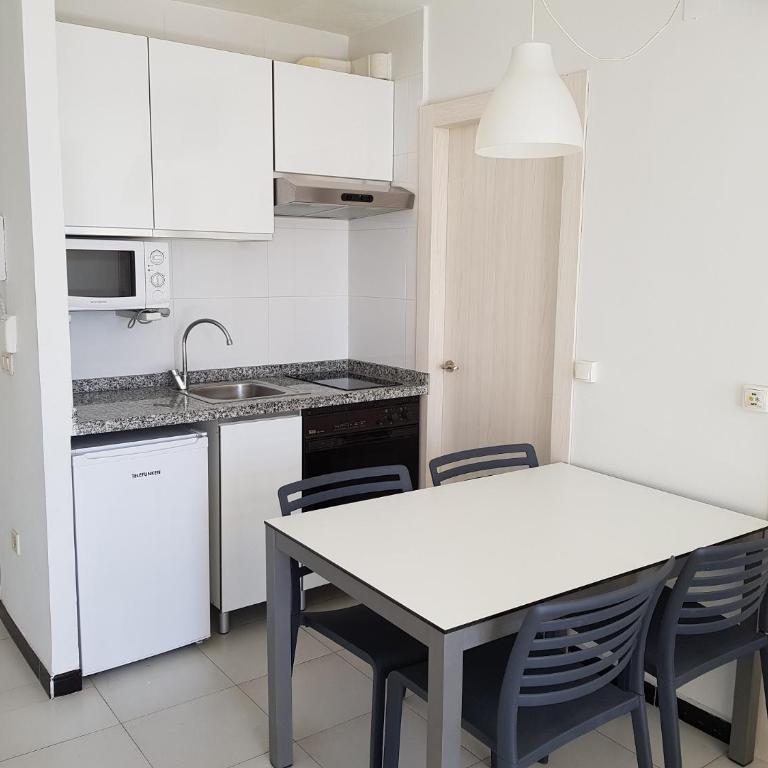 Apartamentos Maria Victoria - Apartamento de 2 dormitorios - 5