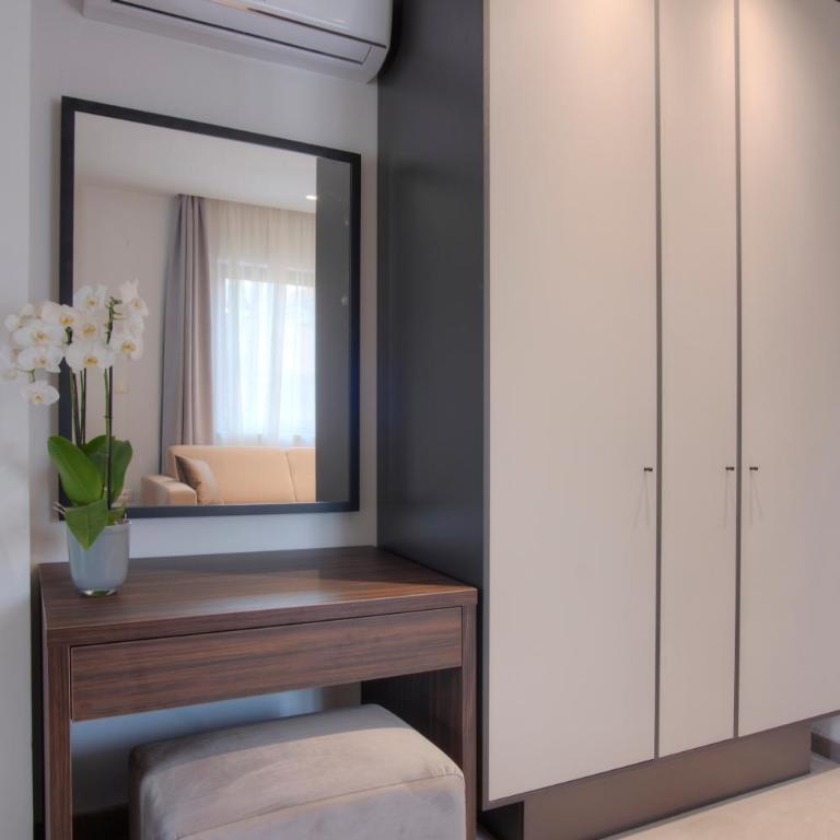 Hotel Vela - Superior Dvokrevetna Soba sa Bračnim Krevetom/Zasebnim Krevetima - 10
