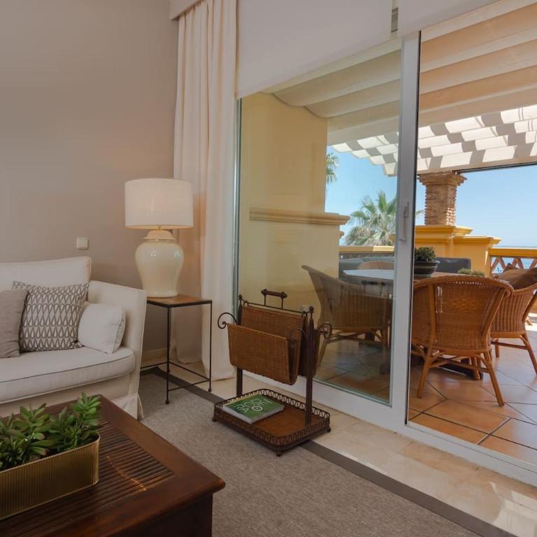 Superb Front Line Location with Heated Pool - Apartamento de 3 dormitorios - 27