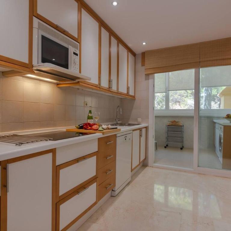 Superb Front Line Location with Heated Pool - Apartamento de 3 dormitorios - 13