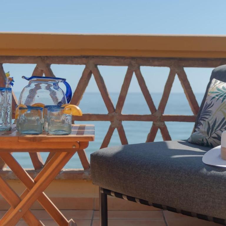 Superb Front Line Location with Heated Pool - Apartamento de 3 dormitorios - 4