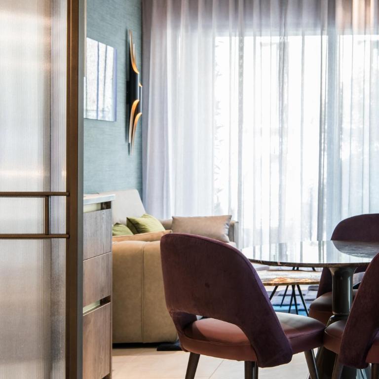 The Garden Suites - Deluxe Apartment - 4