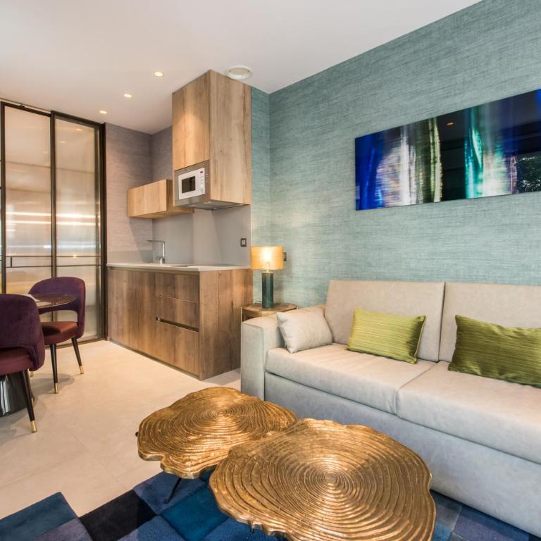 The Garden Suites - Deluxe Apartment - 8