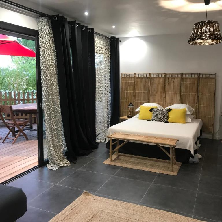 Villa le sud appartements - Appartement - Vue sur Piscine - 7