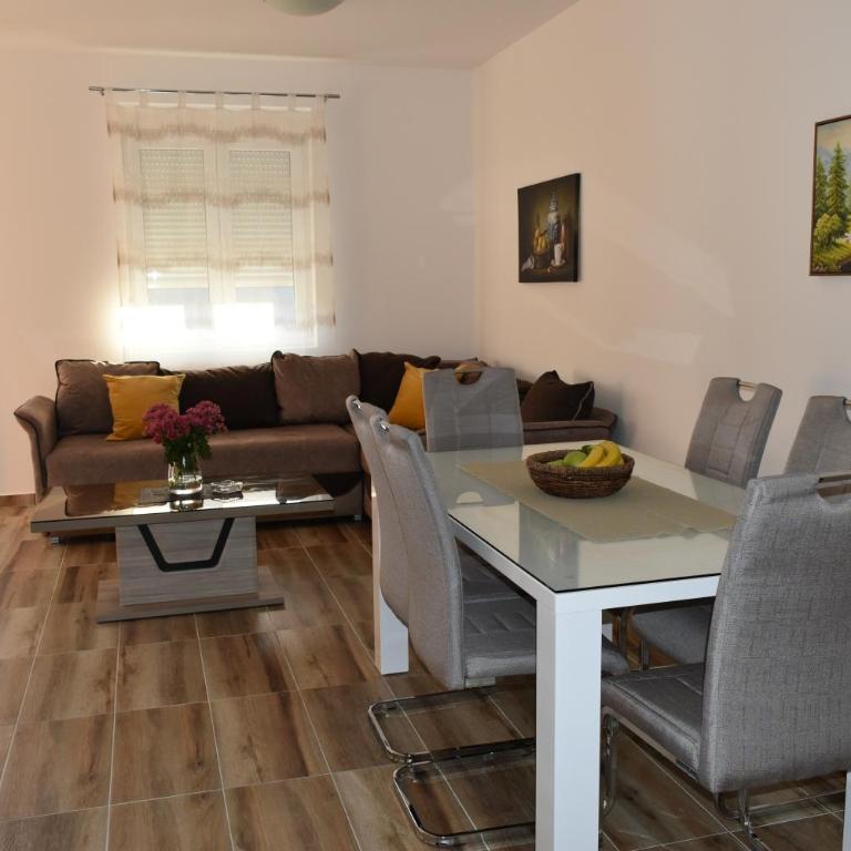 Apartments Sea View - Two-Bedroom Apartment - 19