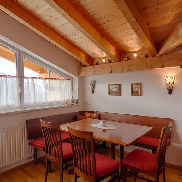Landhaus Elisabeth - Apartment mit 2 Schlafzimmern und Balkon - 4