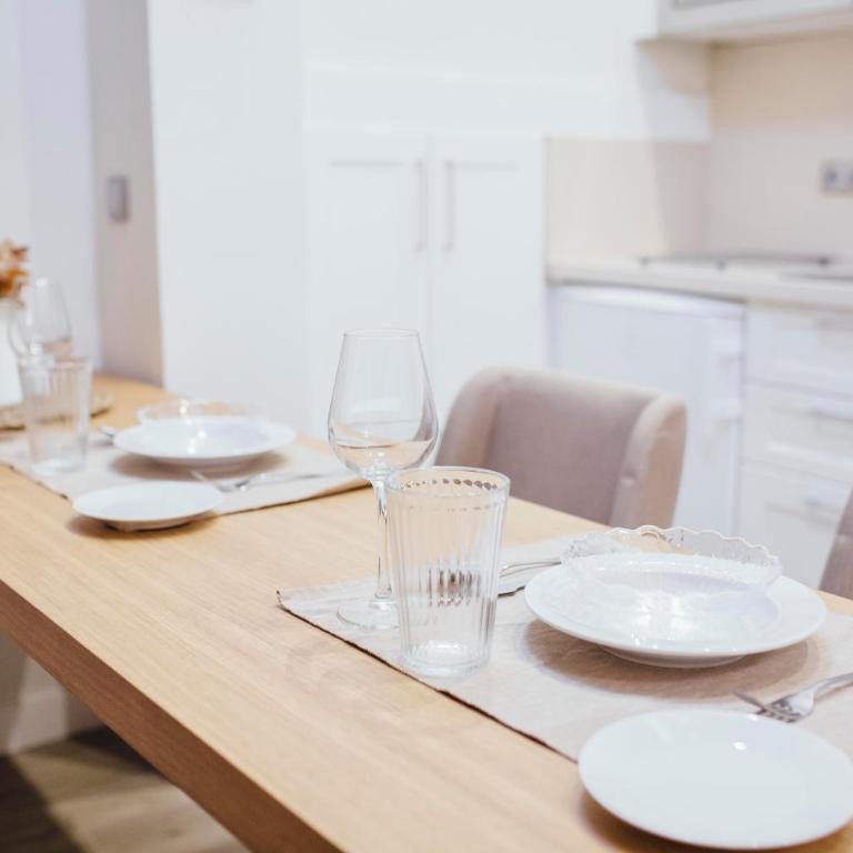 One&Lux Byron Suites - Estudio - 2 niveles - 1