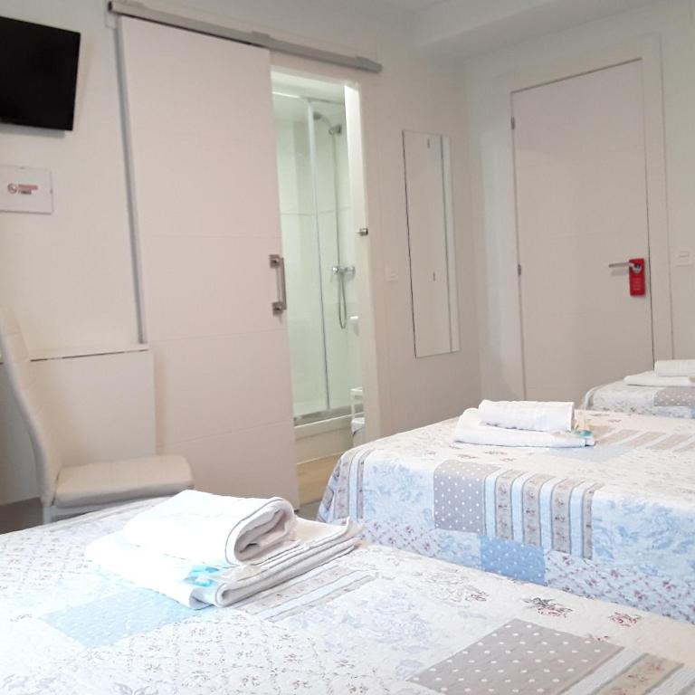 Pension Principado - Triple Room with Bathroom - 6
