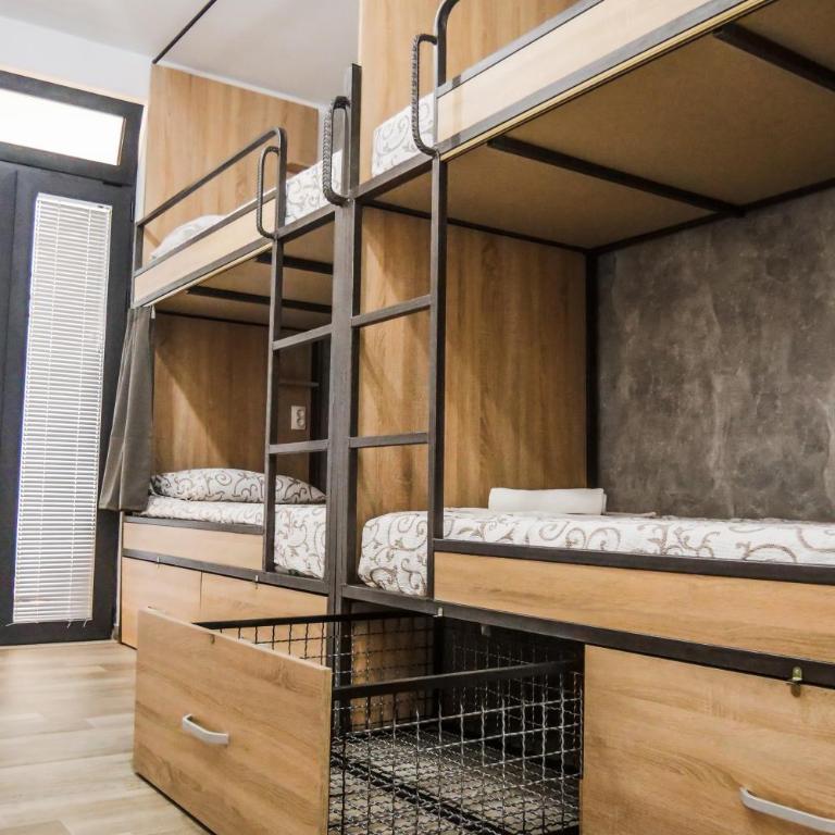 Hostel Center - Krevet za Jednu Osobu u 4-krevetnoj Spavaonici - 1