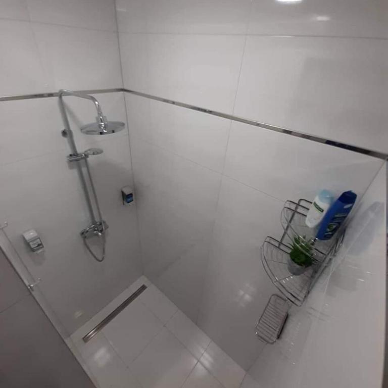 Deluxe Apartment Tara - One-Bedroom Apartment - 13