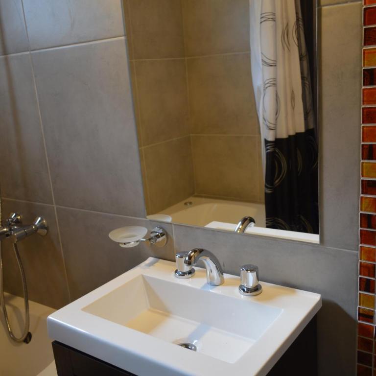 Cabañas Cerros del Sol - Cabaña con vistas al jardín - 8