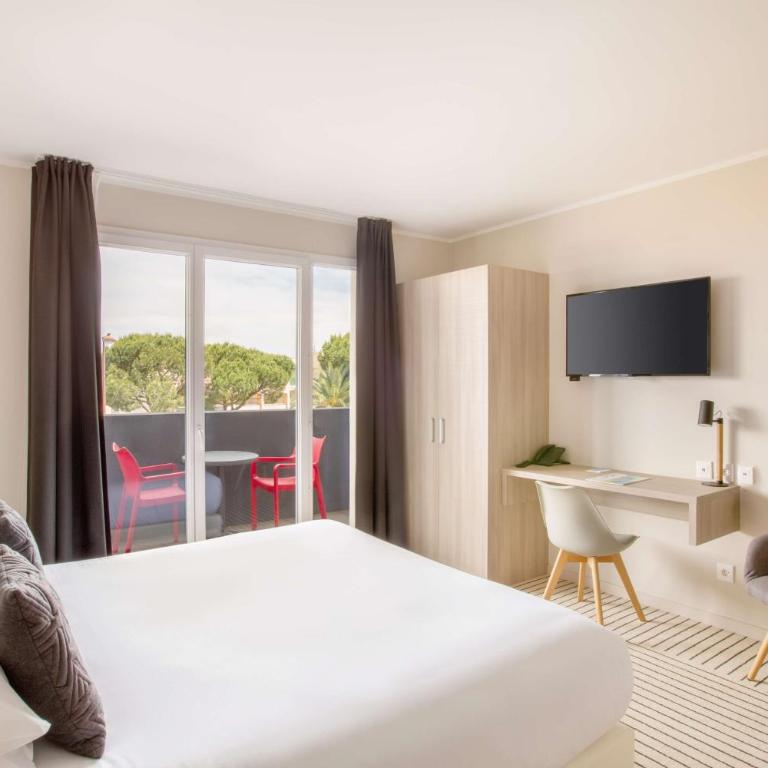 Best Western Plus Antibes Riviera - Chambre Lit King-Size Deluxe avec Balcon - Vue sur Mer - Non-Fumeurs - 7