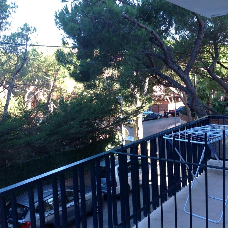 Apartament Turístic Alhambra - Three-Bedroom Apartment - 8
