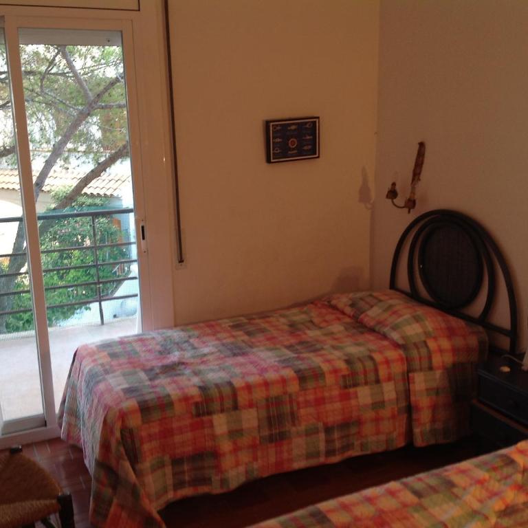 Apartament Turístic Alhambra - Three-Bedroom Apartment - 10