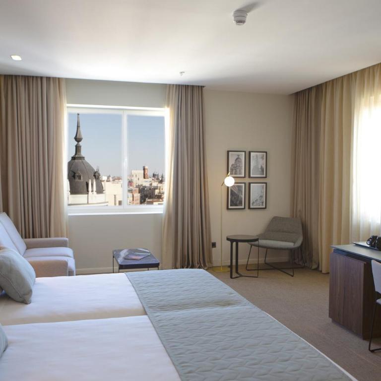 Riu Plaza España - Deluxe Superior Twin Room - 1