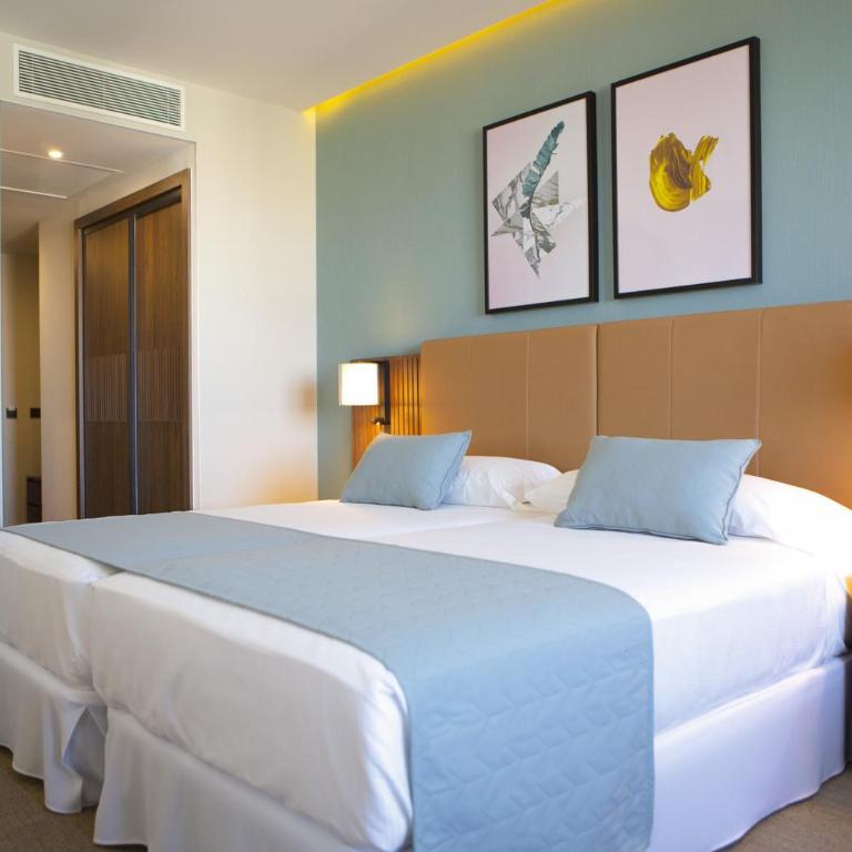 Riu Plaza España - Deluxe Superior Twin Room - 3