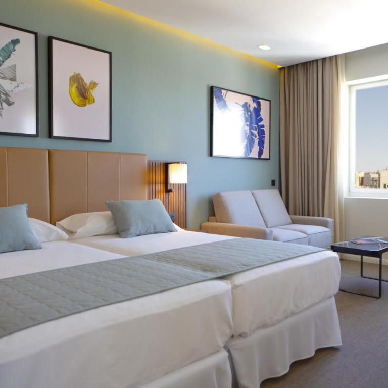 Riu Plaza España - Deluxe Superior Twin Room - 6