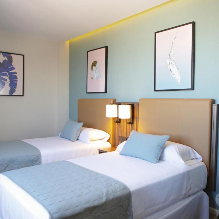 Riu Plaza España - Deluxe Twin - 5