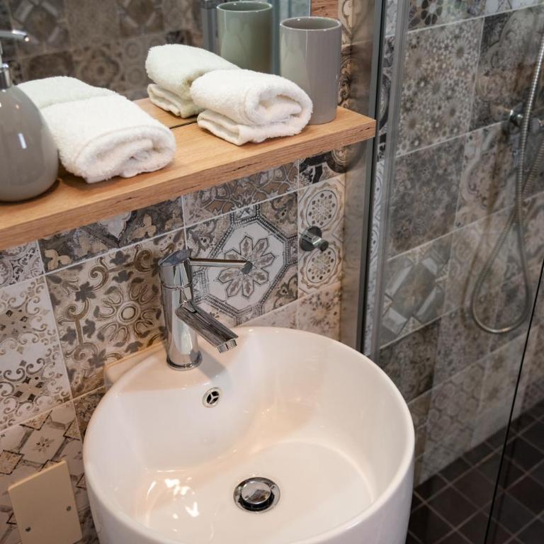 A casa di Cassi - Camera Matrimoniale con Bagno Privato - 6