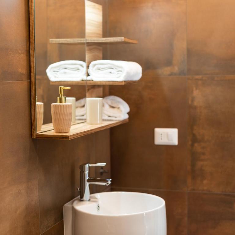 A casa di Cassi - Camera Matrimoniale con Bagno Privato - 7