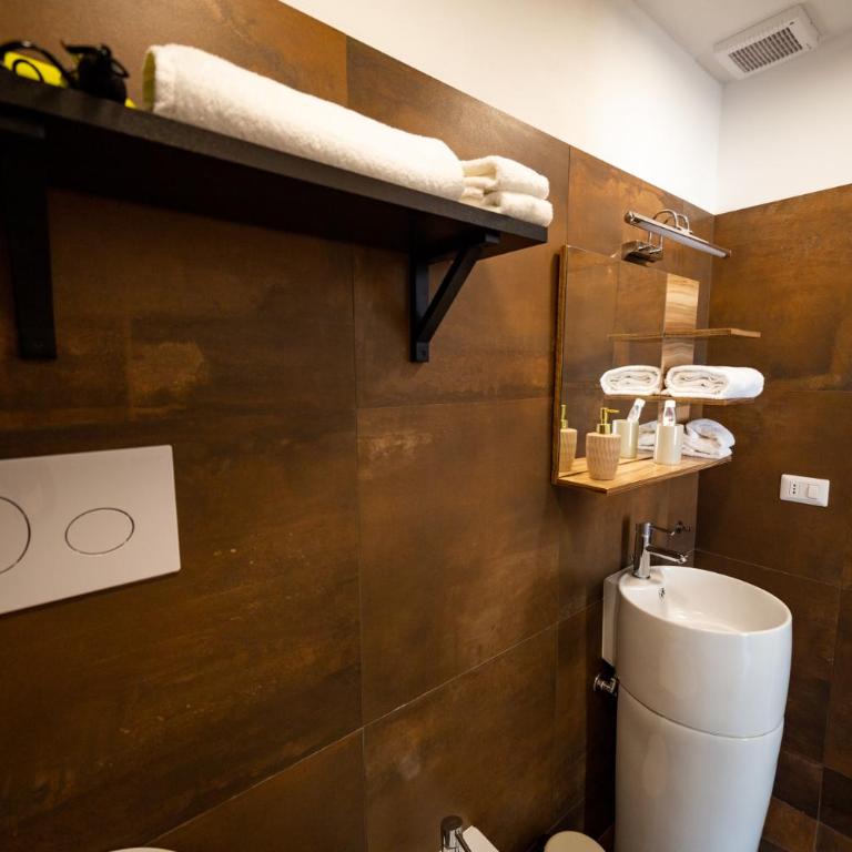A casa di Cassi - Camera Matrimoniale con Bagno Privato - 16