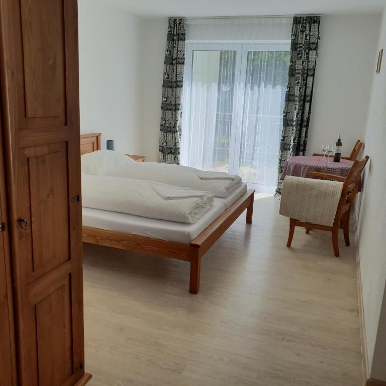 Amalia Haus - Two-Bedroom Apartment - 10