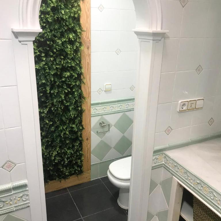 ROOMQUEO-Only Adults - Suite Deluxe con bañera de hidromasaje - 2