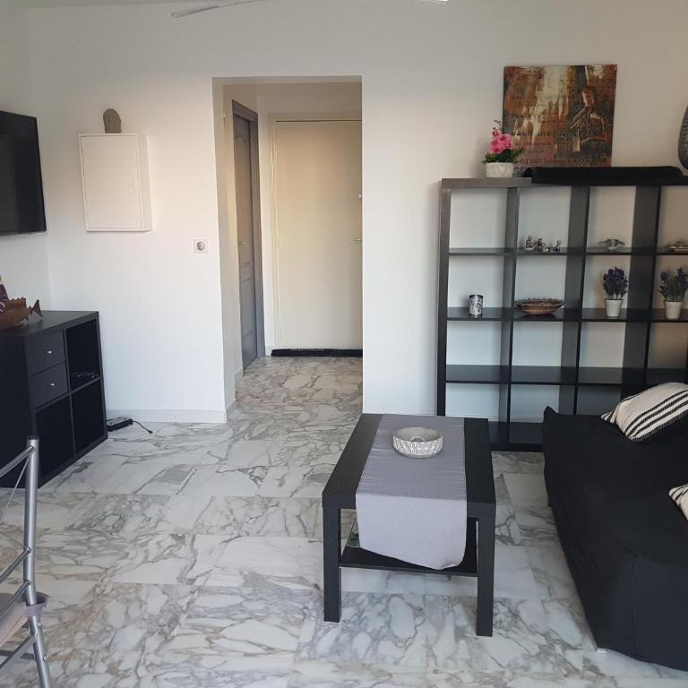 T2 DE 40 M2 EN REZ DE JARDIN Avec parking CARNON PLAGE - Appartement 1 Chambre - 8