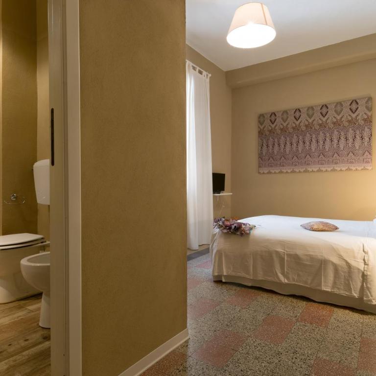 BluLassù City Center Rooms - Deluxe Double or Twin Room - 4