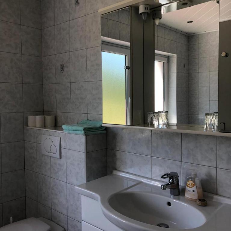 Fremdenzimmer& Appartementhaus Blassnig - Doppelzimmer mit Balkon - 1