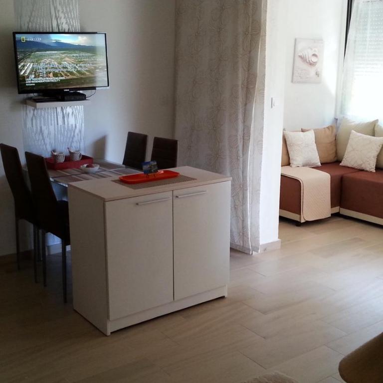 Apartmani Amfora - Igalo - Studio Apartment - 4
