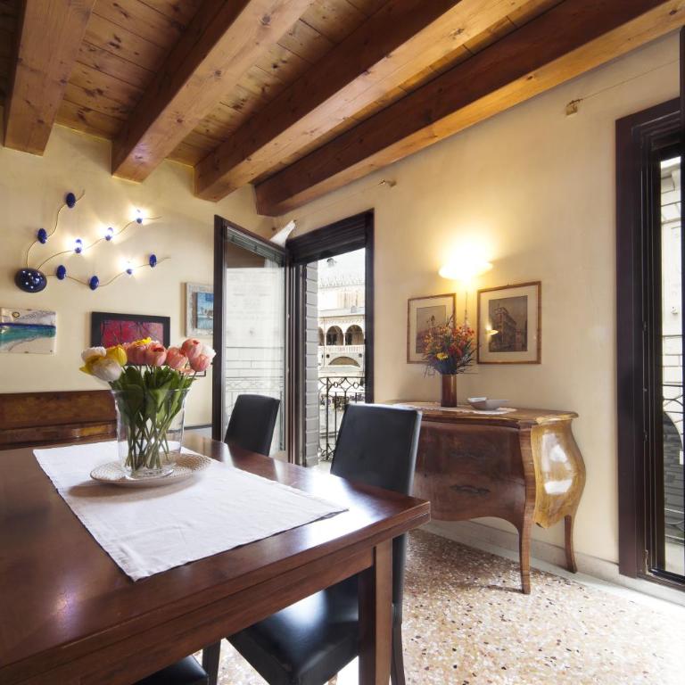 PadovaResidence Apartments - vista Piazza delle Erbe e Palazzo della Ragione - Superior Apartment - 2
