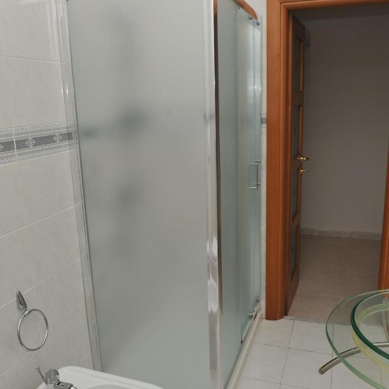 Casa Sarahouse - One-Bedroom Apartment - 28
