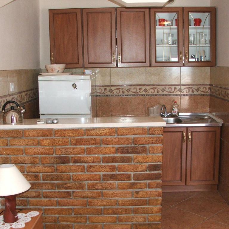 Apartments Klakor - Comfort Studio with Terrace and Sea View - 4
