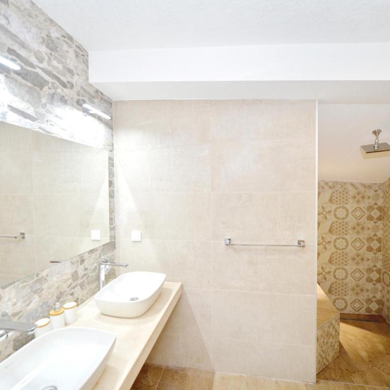 Apartments Kriva Ulica - Comfort One-Bedroom Apartment with Terrace - 12