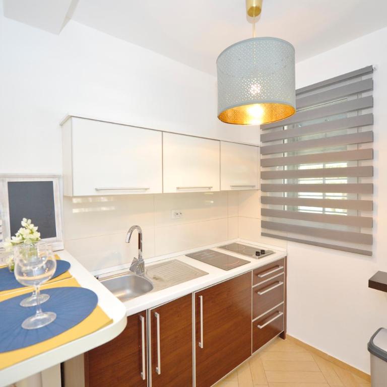 Apartments Kriva Ulica - One-Bedroom Apartment with Sofa Bed and Terrace - 18