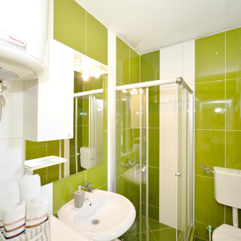 Apartments Kriva Ulica - One-Bedroom Apartment with Sofa Bed and Terrace - 26