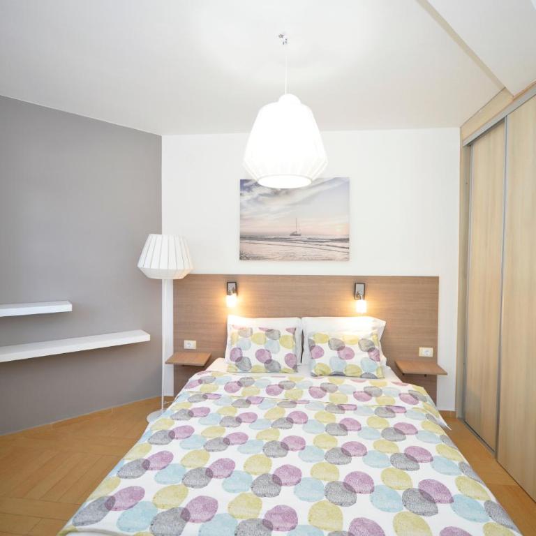 Apartments Kriva Ulica - One-Bedroom Apartment with Sofa Bed and Terrace - 28