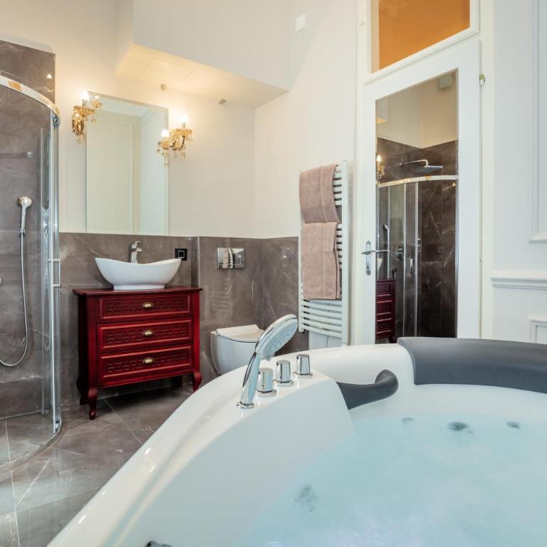 Ben Akiba Luxury Suites - Deluks Apartman tipa "Suite" sa Velikim Bračnim Krevetom (Queen-size) i Hidromasažnom Kadom - 6