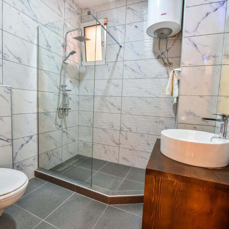 Dragovoja Lux Apartments & Rooms - One-Bedroom Apartment - 4