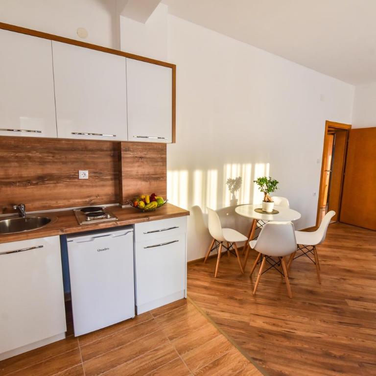 Dragovoja Lux Apartments & Rooms - One-Bedroom Apartment - 4