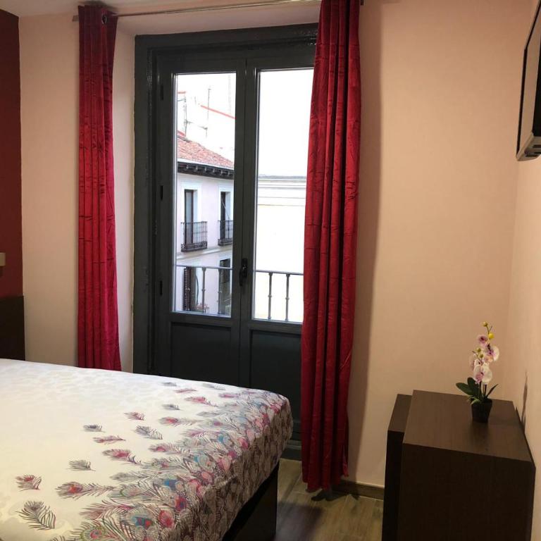 Hostal Corazón de Madrid 1 - Double or Twin Room with Private Bathroom - 23