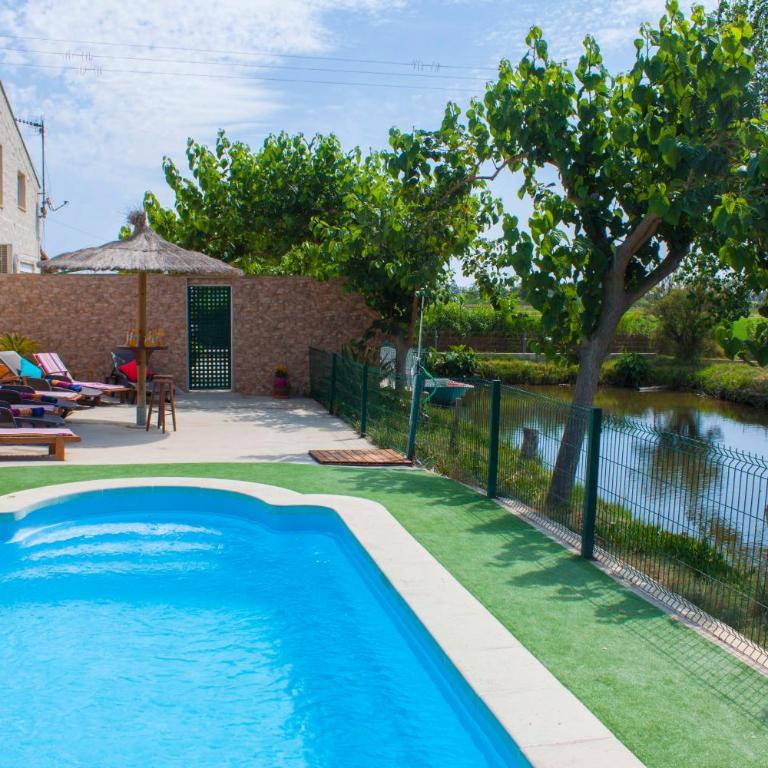 Paradise Ebro 2 - Seven-Bedroom House - 1
