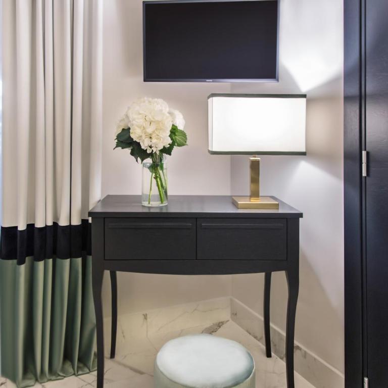 Citykey Napoli - Bed & Breakfast - Camera Familiare - 3