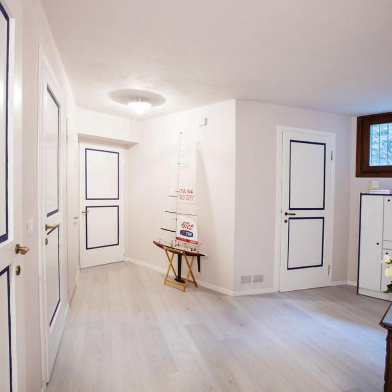 OSSUCCIO PRIVATE POOL VILLA ON THE LAKE-by Italian Apartments - Villa con 3 Camere da Letto - 33