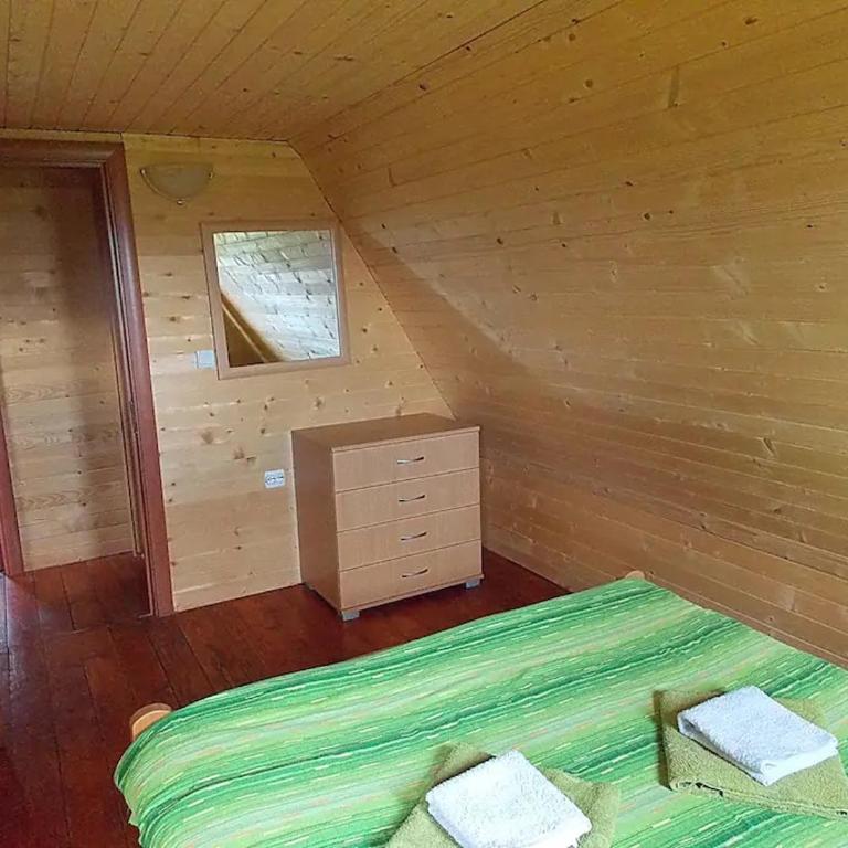 Family Farm Apartments - Two-Bedroom Log-House - 14