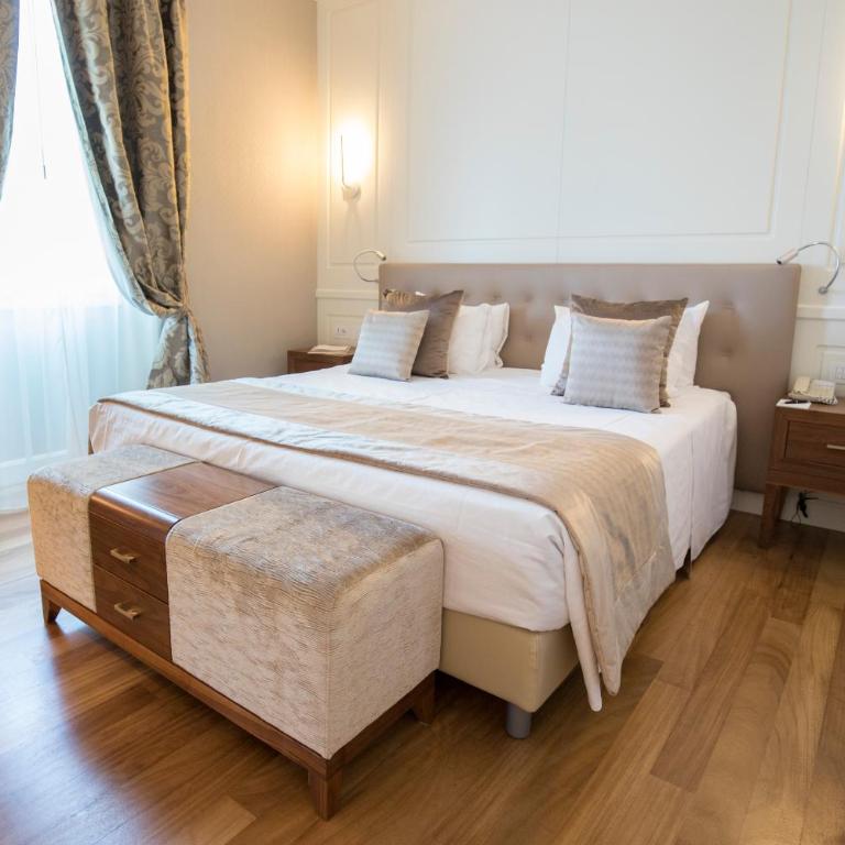 Grand Hotel Terme Sirmione - Camera Matrimoniale Prestige con Vista Lago - 5